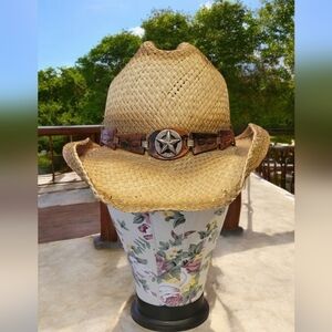Bullhide Star Central Scorched Distressed Straw  Cowboy Hat